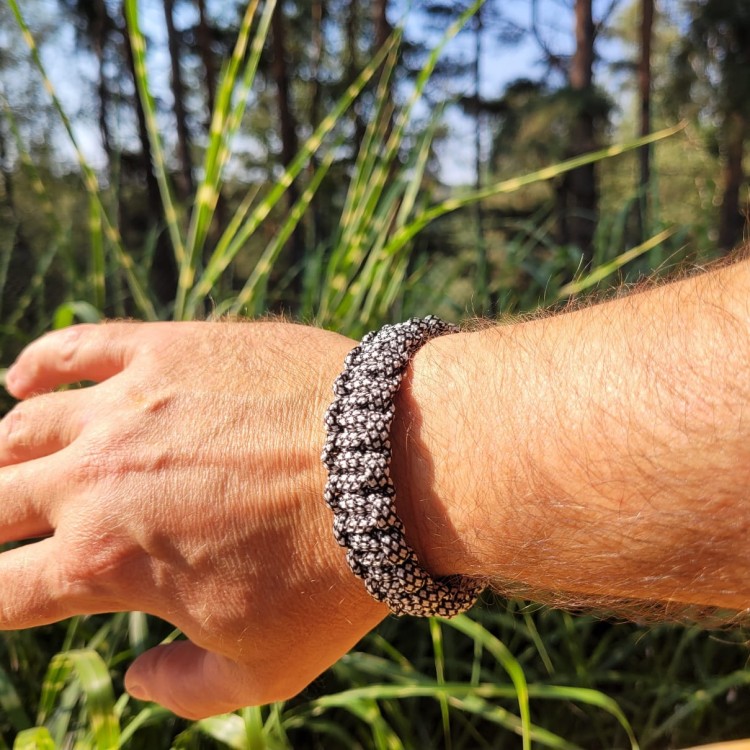 Bransoletka paracord 502_103749.jpg