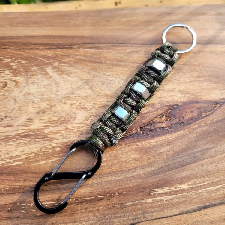 Brelok z paracordu Army green camo_180847.jpg